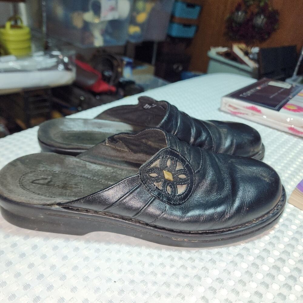 CLARKS GUC WOMEN'S SIZE 9W LEATHER PATTY NORWAY SLIPON SHOES